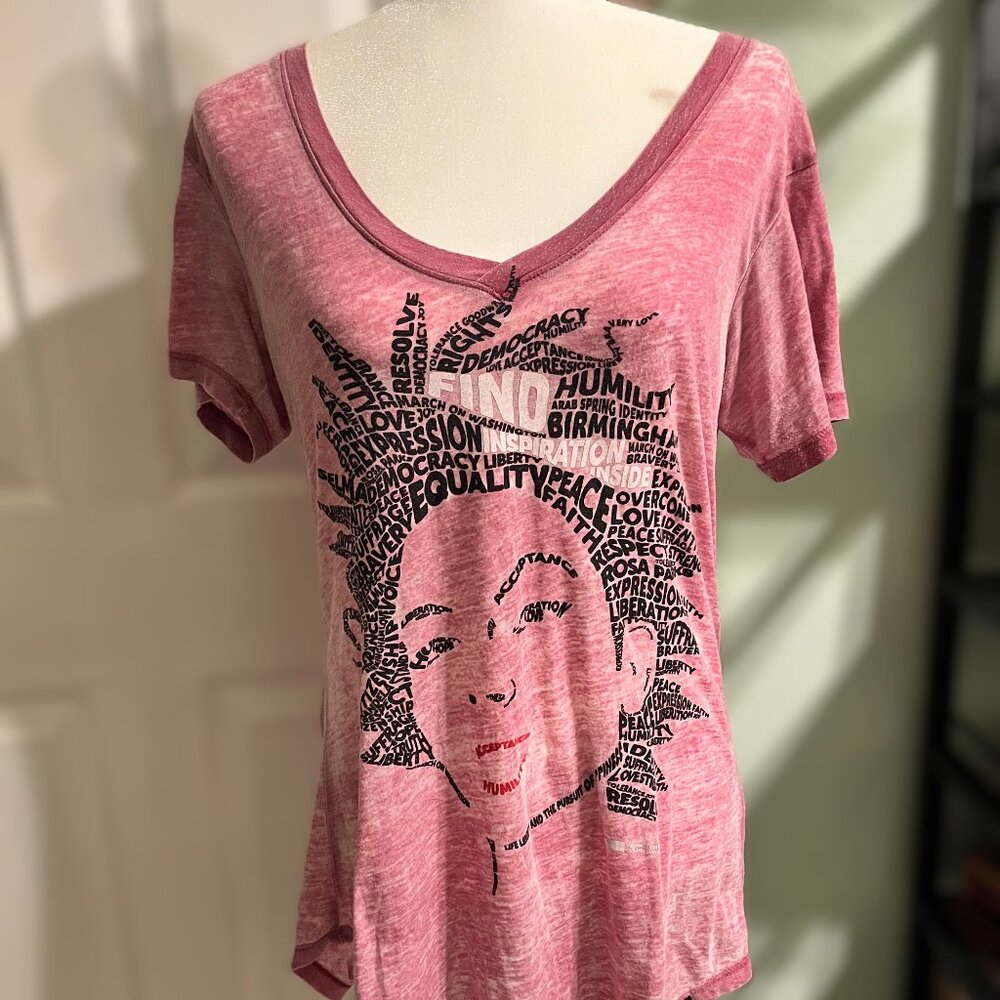 National Center for Civil and Human Rights T-Shirt, Size M